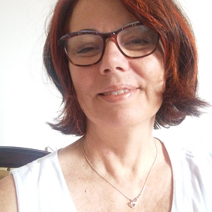 Chantal,
                                55 ans,
                                
                                Femme célibataire
                                
                                de  Montréal