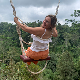 Isabelle,
                                50 ans,
                                
                                Femme célibataire
                                
                                de  Upton