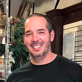 Pierre,
                                43 ans,
                                Homme célibataire
                                
                                
                                de  GATINEAU