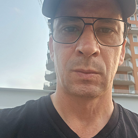 Traian Constantin,
                                48 ans,
                                Homme célibataire
                                
                                
                                de  Laval