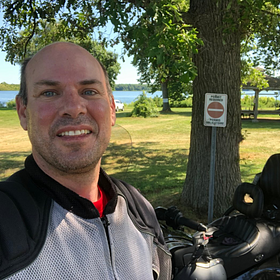 Eric,
                                52 ans,
                                Homme célibataire
                                
                                
                                de  Saint-Rémi