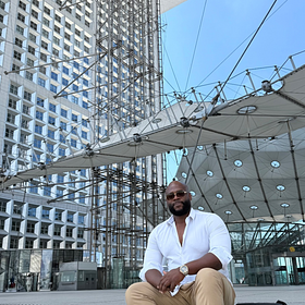 Henri,
                                48 years old,
                                Single man
                                
                                
                                from  Gatineau