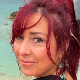 Claire,
                                52 ans,
                                
                                Femme célibataire
                                
                                de  Mont Saint-Hilaire