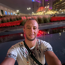 Youva,
                                31 ans,
                                Homme célibataire
                                
                                
                                de  Québec