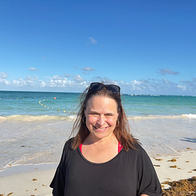 Annie,
                                54 ans,
                                
                                Femme célibataire
                                
                                de  Montréal